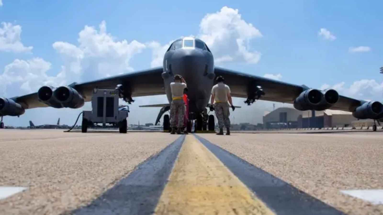 في خضم حرب إيران.. ماذا نعرف عن القاذفتين الأمريكيتين الأكثر رعباً؟