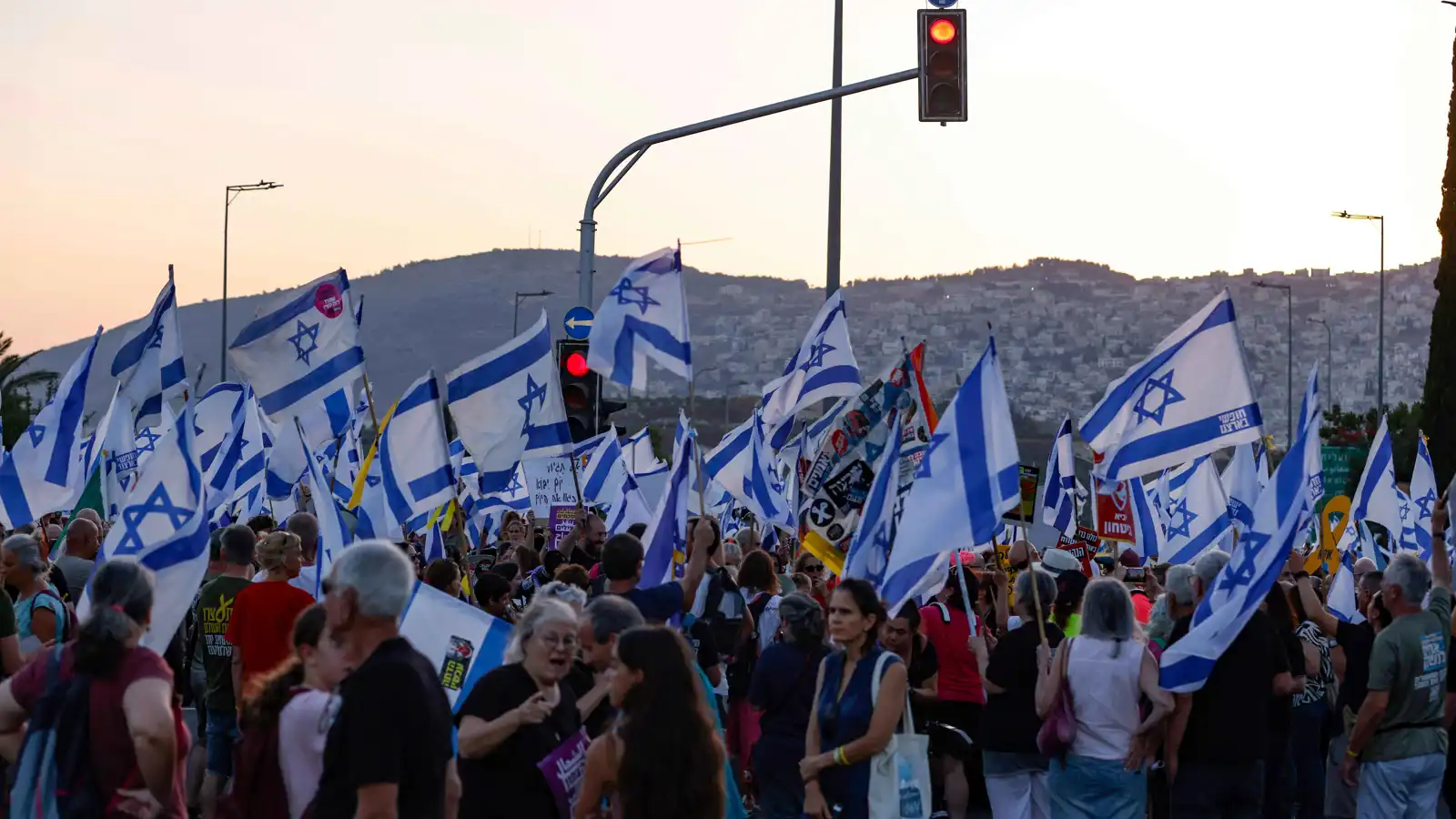 معدل المواليد في إسرائيل يتراجع إلى مستويات قياسية وهجرة ربع مليون