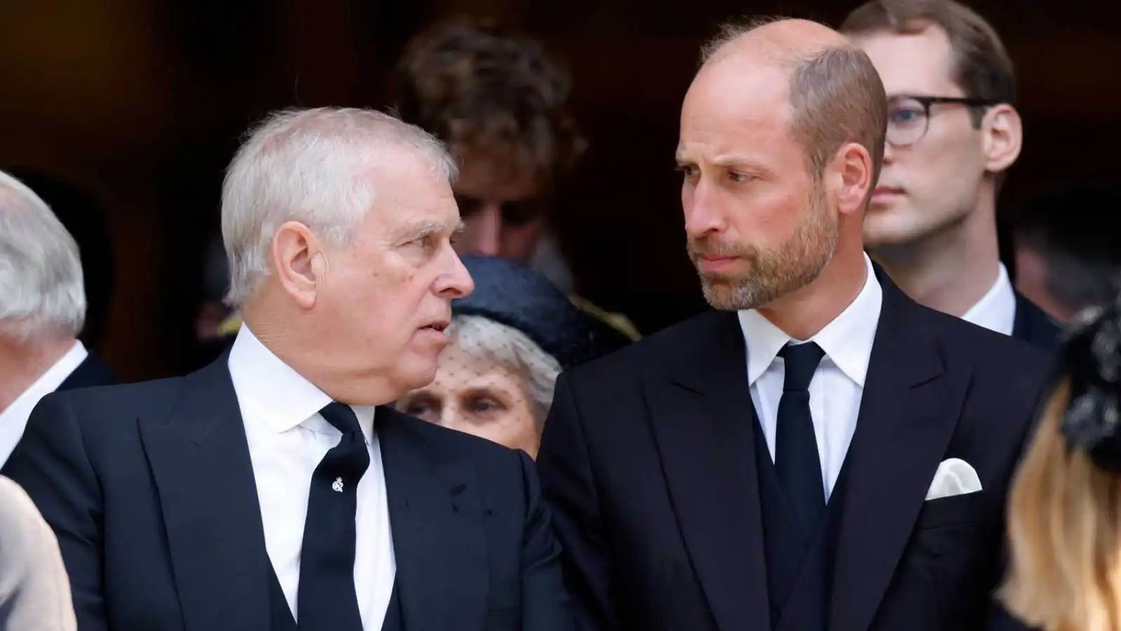 هل اتصل ويليام بعمّه أندور؟.. كتاب جديد يثير التساؤلات