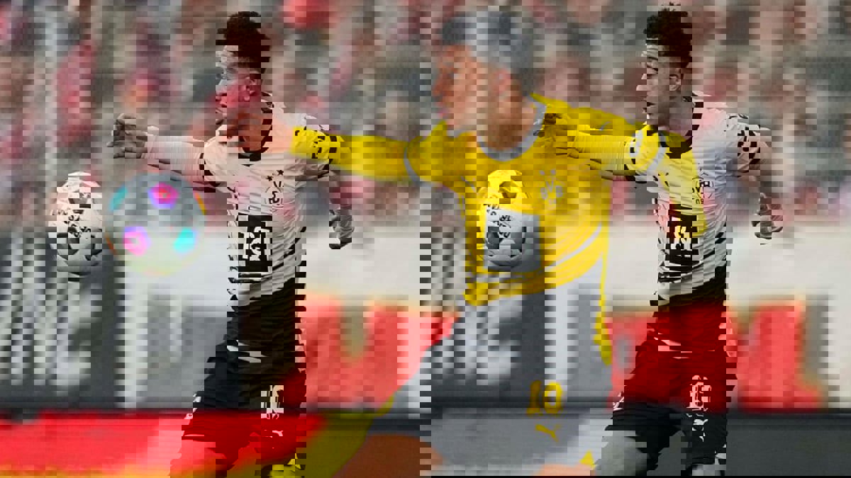 موقف جادون سانشو من العودة إلى مانشستر يونايتد