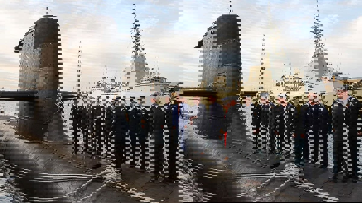 بعد تصريحات ماكرون.. سفير فرنسي يتهم أستراليا بالخداع حول صفقة الغواصات