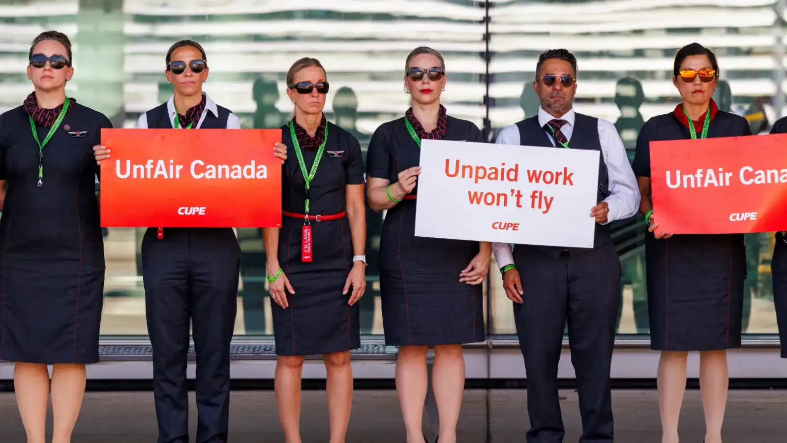 "اتفاق مبدئي" ينهي إضراب موظفي "إير كندا"