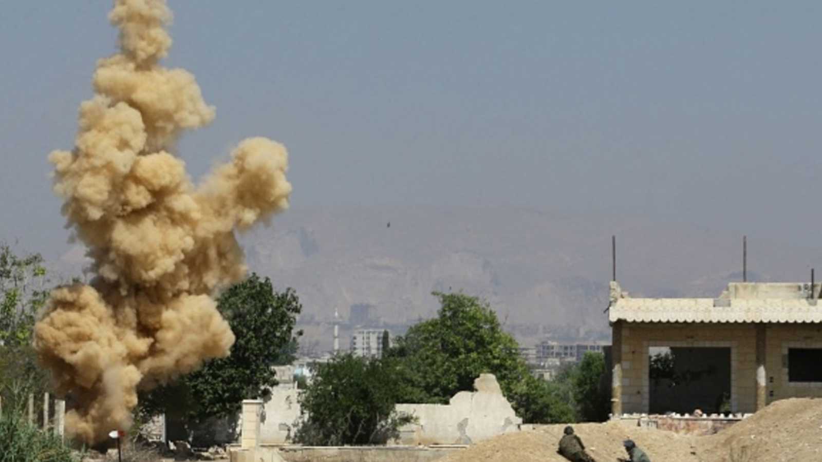 مقتل 3 سوريين إثر انفجار لغم من مخلفات الحرب شمالي حماة