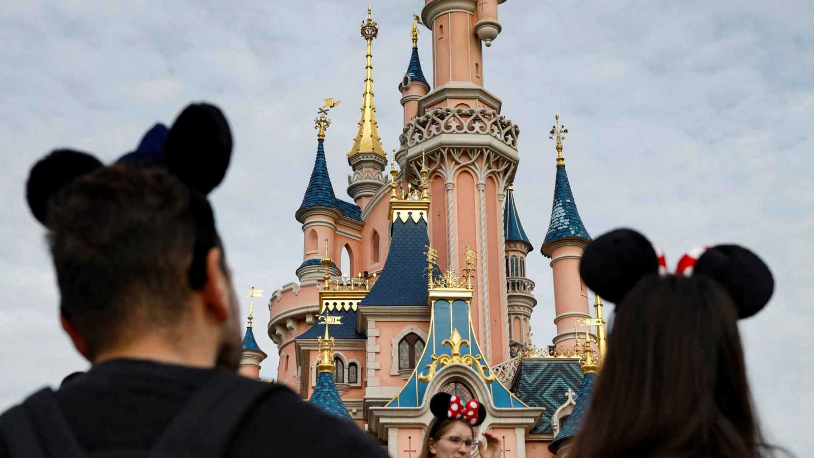 السر وراء إصرار "ديزني" على عدم إعلان وفاة أحد من زوارها داخل المنتزه