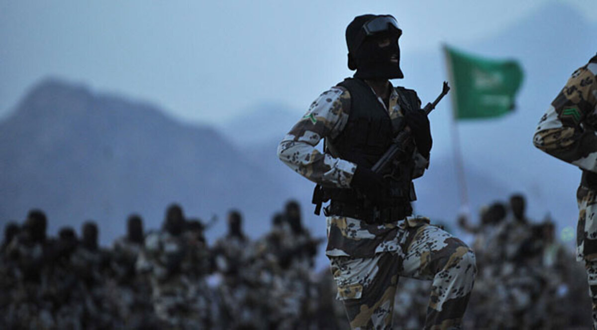 خبراء: مناورة مصر والسعودية استعداد لتدخل بري باليمن