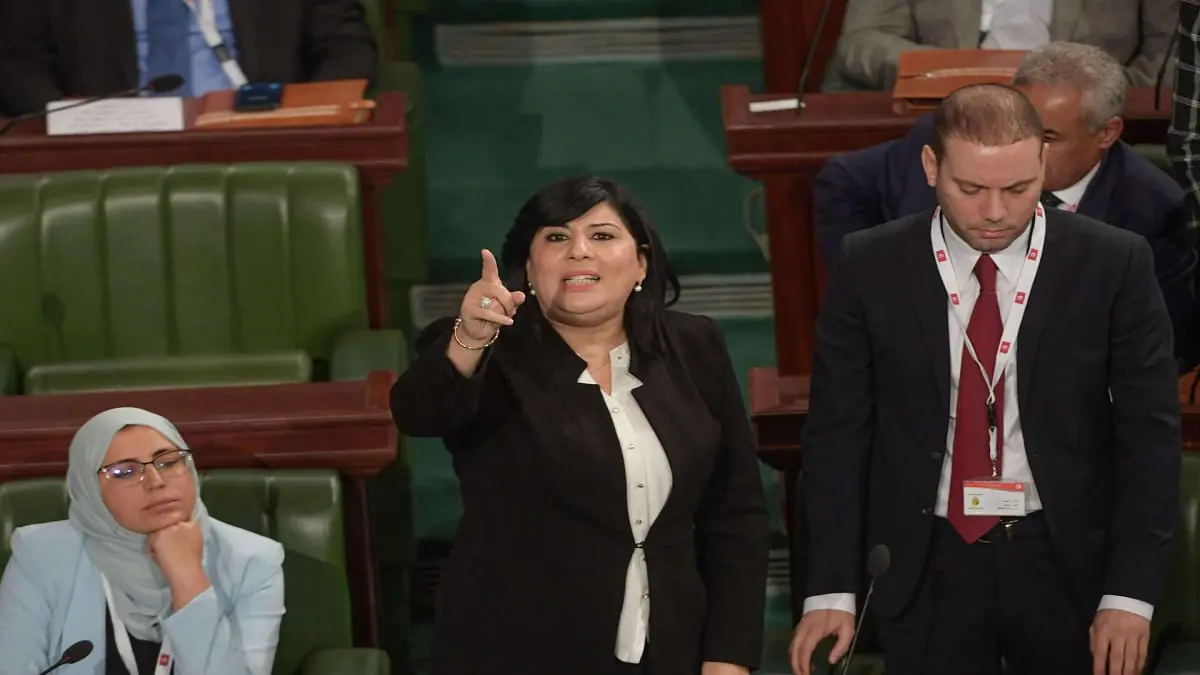 فوضى بالبرلمان التونسي بعد منع الغنوشي من الجلوس في مكانه (فيديو وصورة)