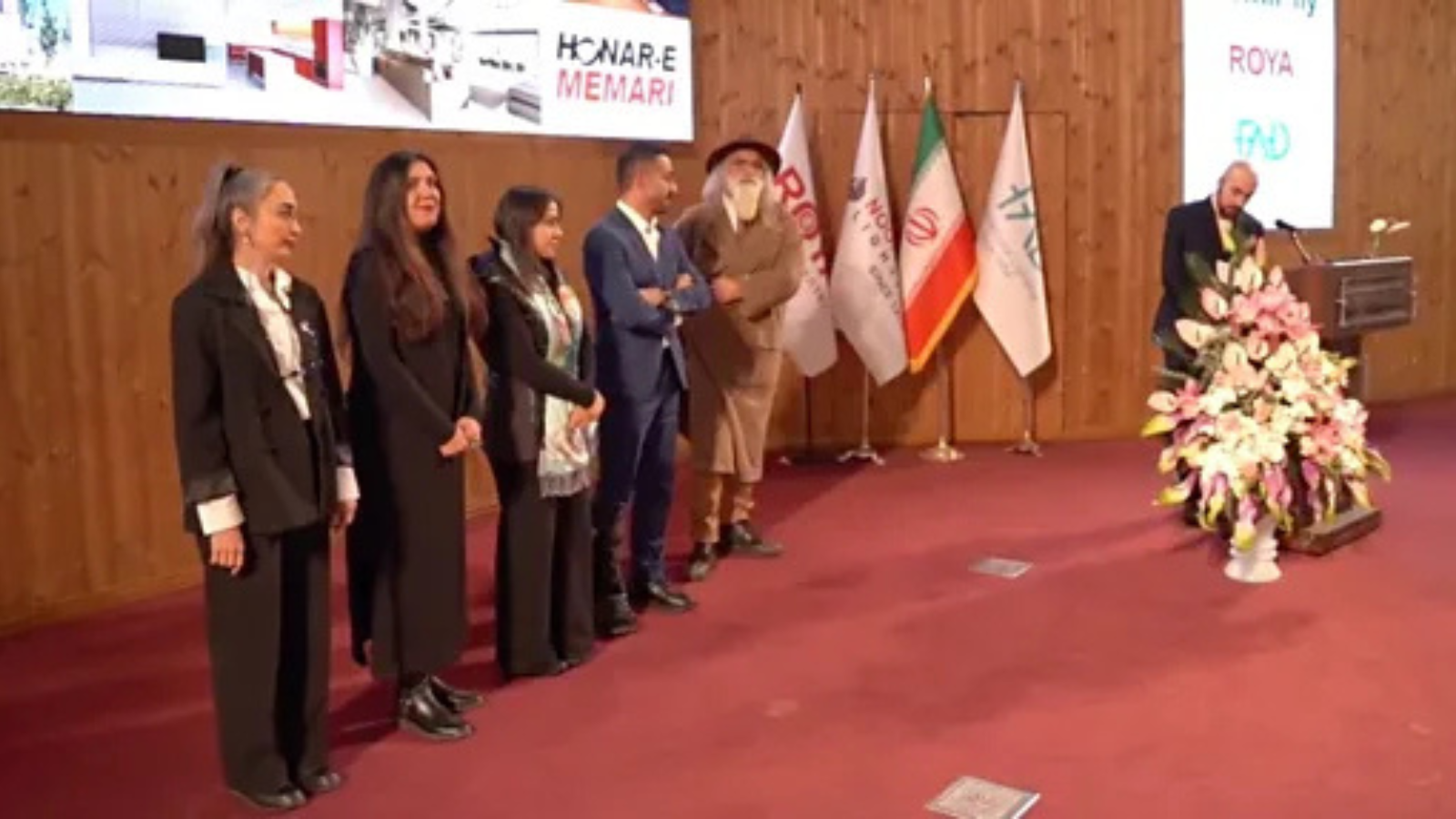 إيران تلاحق منظمي حفل بسبب ظهور فتيات بلا حجاب (فيديو وصور)