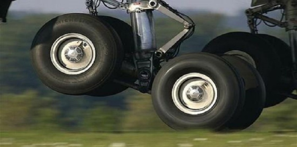 العثور على جثة رجل في تجويف عجلات طائرة في أمستردام