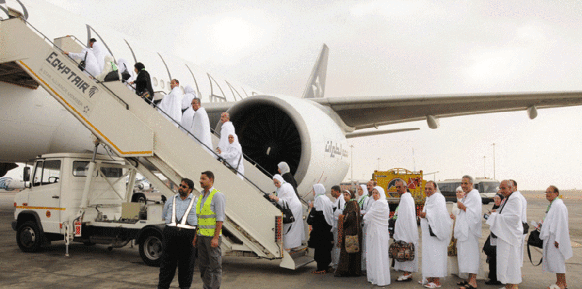 أنباء متضاربة حول تأجيل مصر رحلات العمرة مدة عام