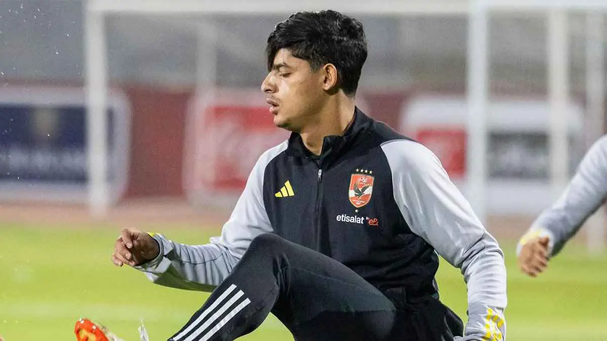 يريد مليون دولار.. نجم الأهلي المصري يضع ناديه في ورطة كبرى