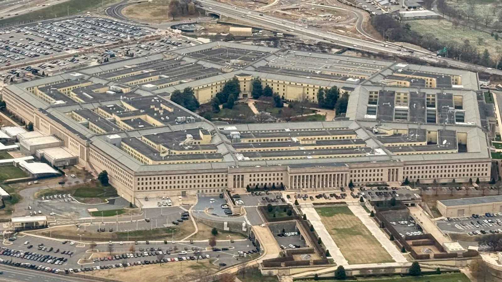 تحويل البنتاغون إلى وزارة للحرب.. قرار ترامب يشعل المخاوف بين الحلفاء والخصوم