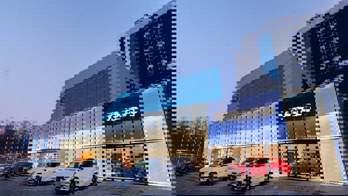 فولفو تبتكر محاكي القيادة "Ultimate Driving Simulator" لتعزيز السلامة‎