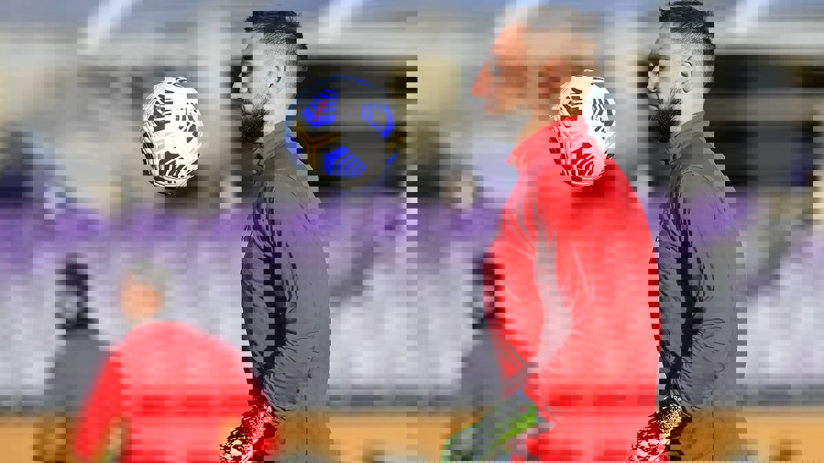 كالتشيو ميركاتو: دوناروما يشترط منحه أعلى راتب لحارس في العالم لتجديد عقده مع ميلان