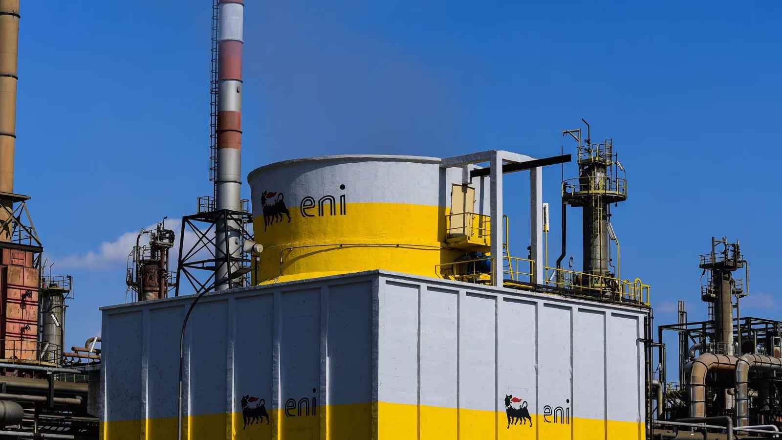 "حضورها متراجع".. شبهات فساد تلاحق الشركات الغربية في أفريقيا