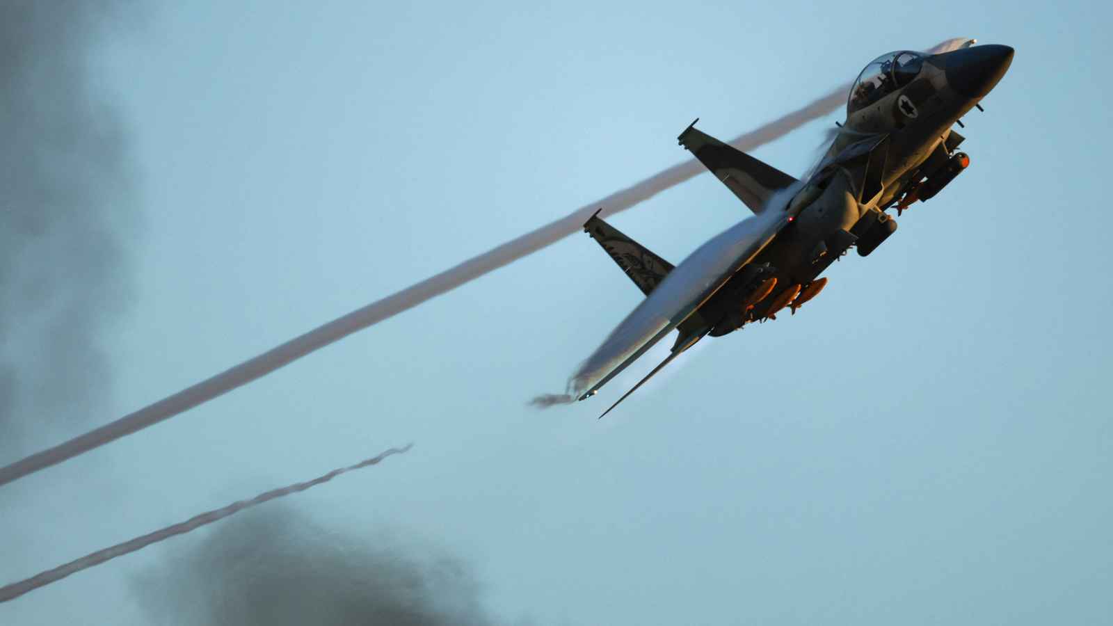 إسرائيل.. طيارون احتياط يهددون حكومة نتنياهو