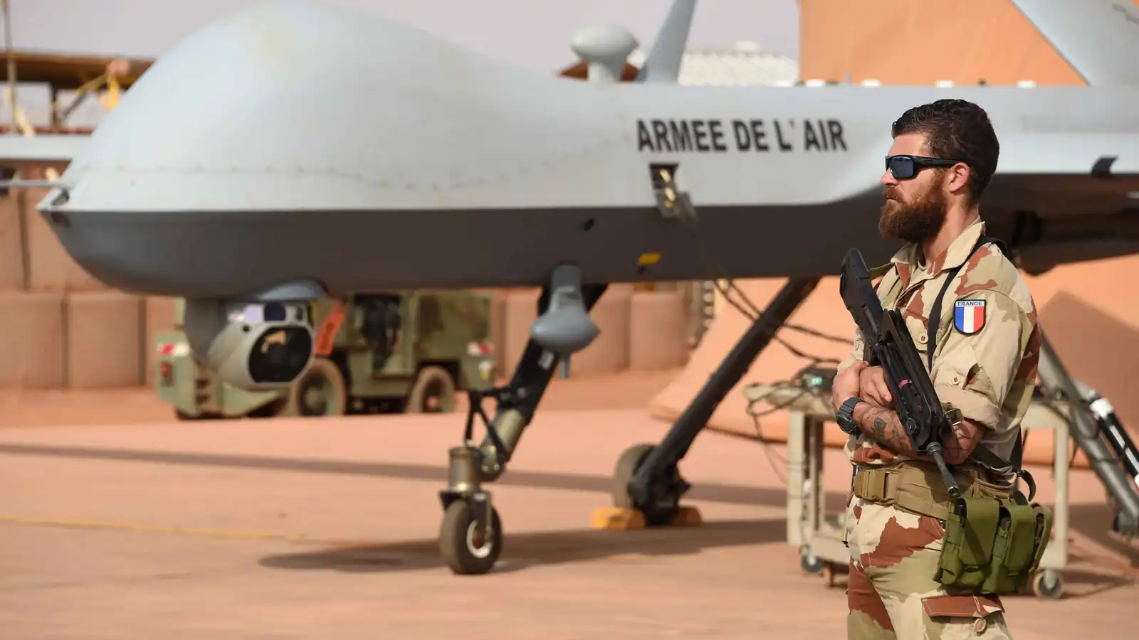 تقرير عبري: طائرات فرنسية تجمع معلومات عن سوريا من سماء إسرائيل