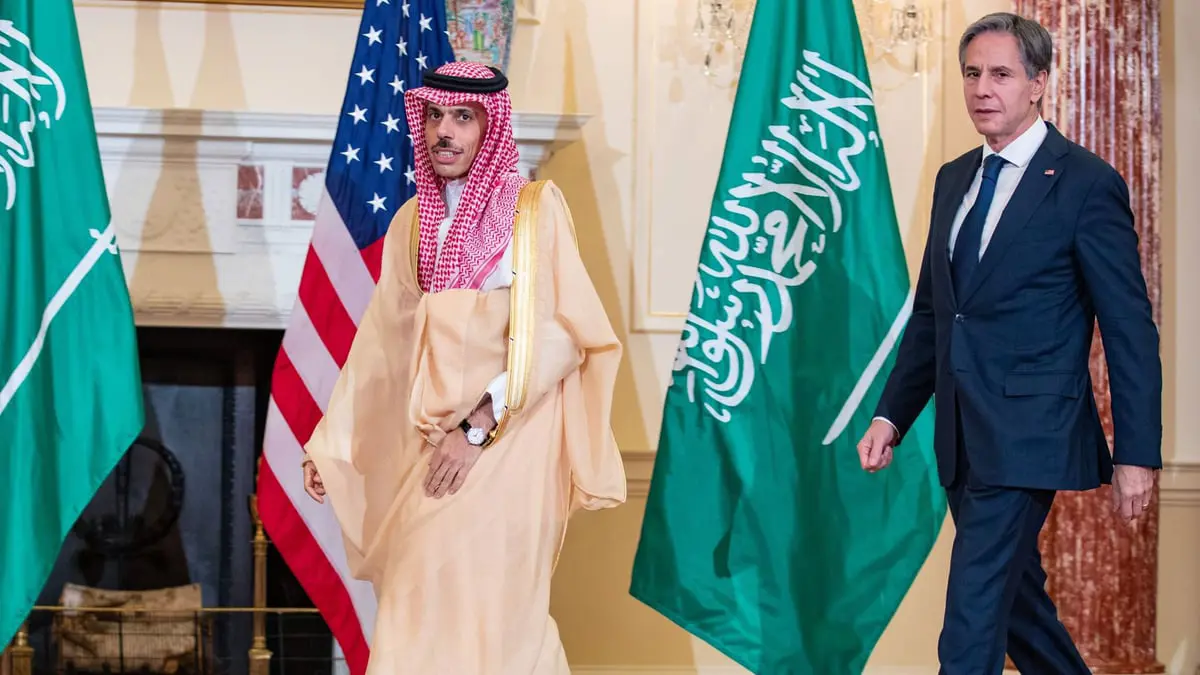وزيرا خارجية السعودية وأمريكا يبحثان تعزيز جهود وقف اعتداءات الحوثي