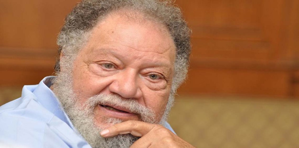 يحيى الفخراني يتخلى عن نجله في مسلسله المقبل.. ويوضح الأسباب