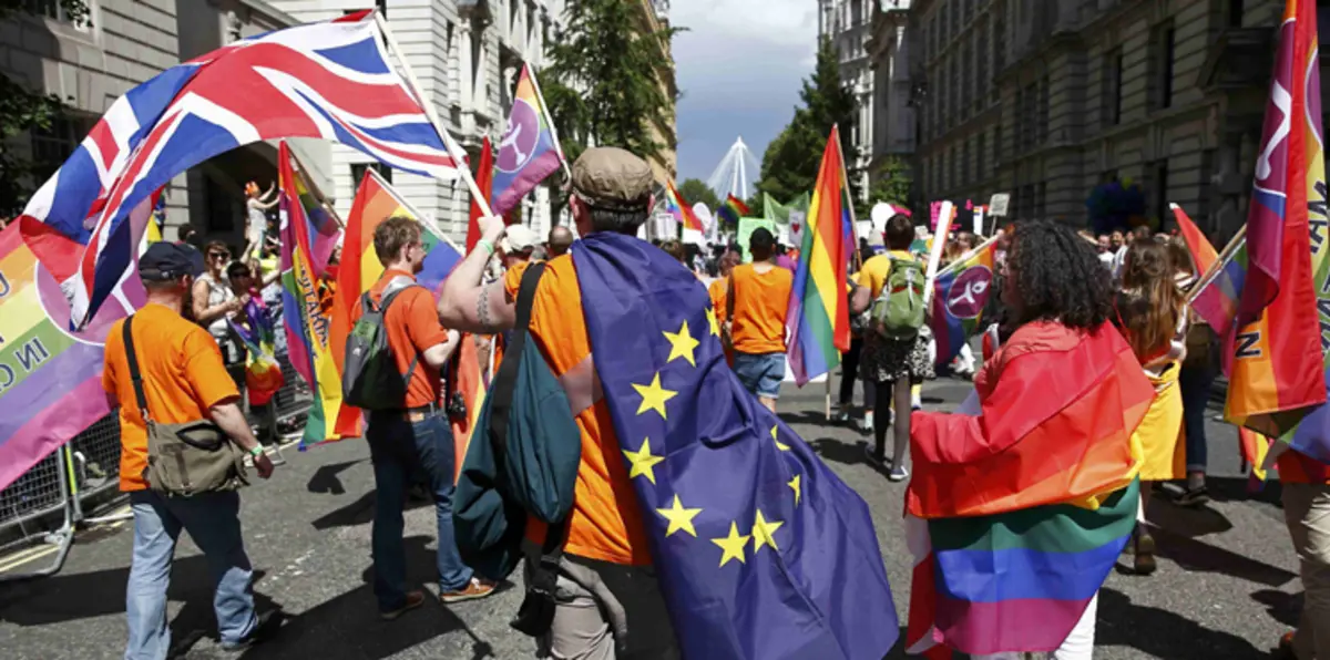 بريطانيا تترنح تحت وطأة الاستفتاء.. وبوادر ندم بين خصوم أوروبا