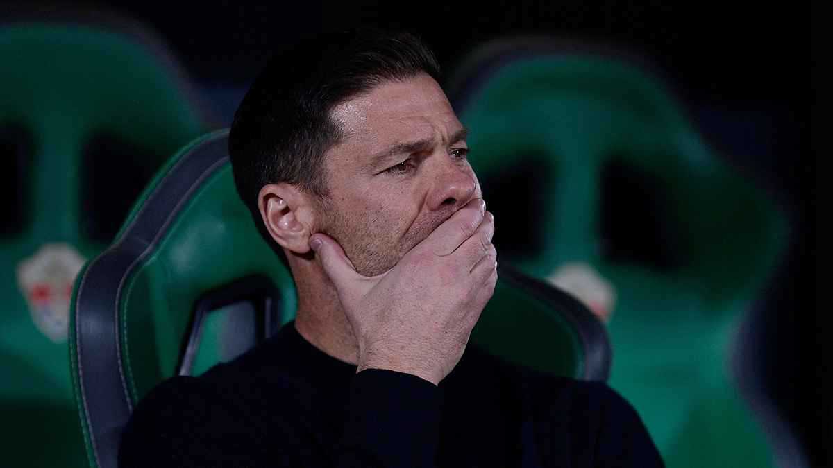 عناوين الصحف الرياضية: وضع حرج لتشابي ألونسو.. وصلاح يتألق في انتصار ليفربول