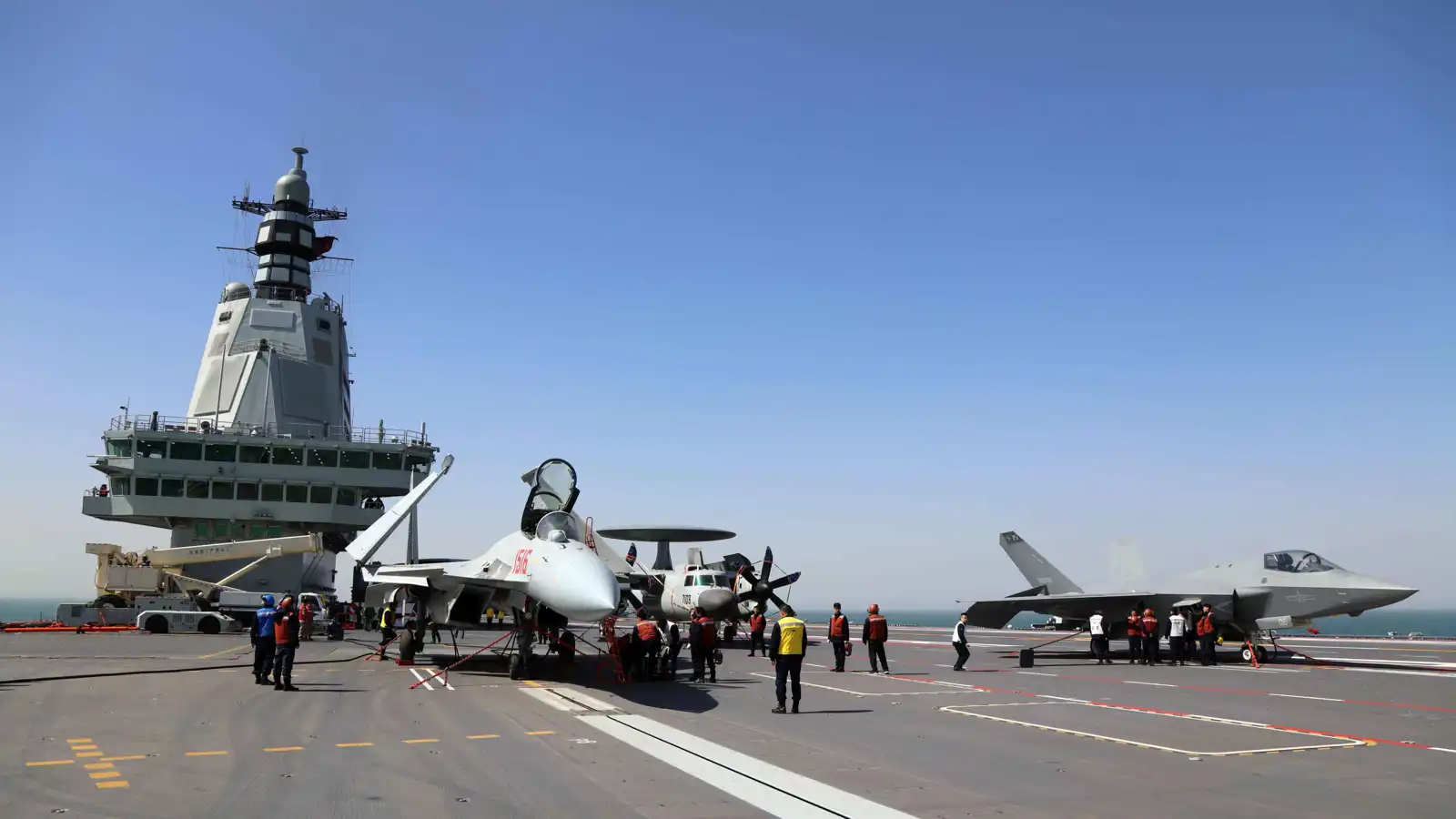 طفرة بالقوة البحرية.. "فوجيان" تعزز قدرات الجيش الصيني في المحيطات (فيديو إرم)