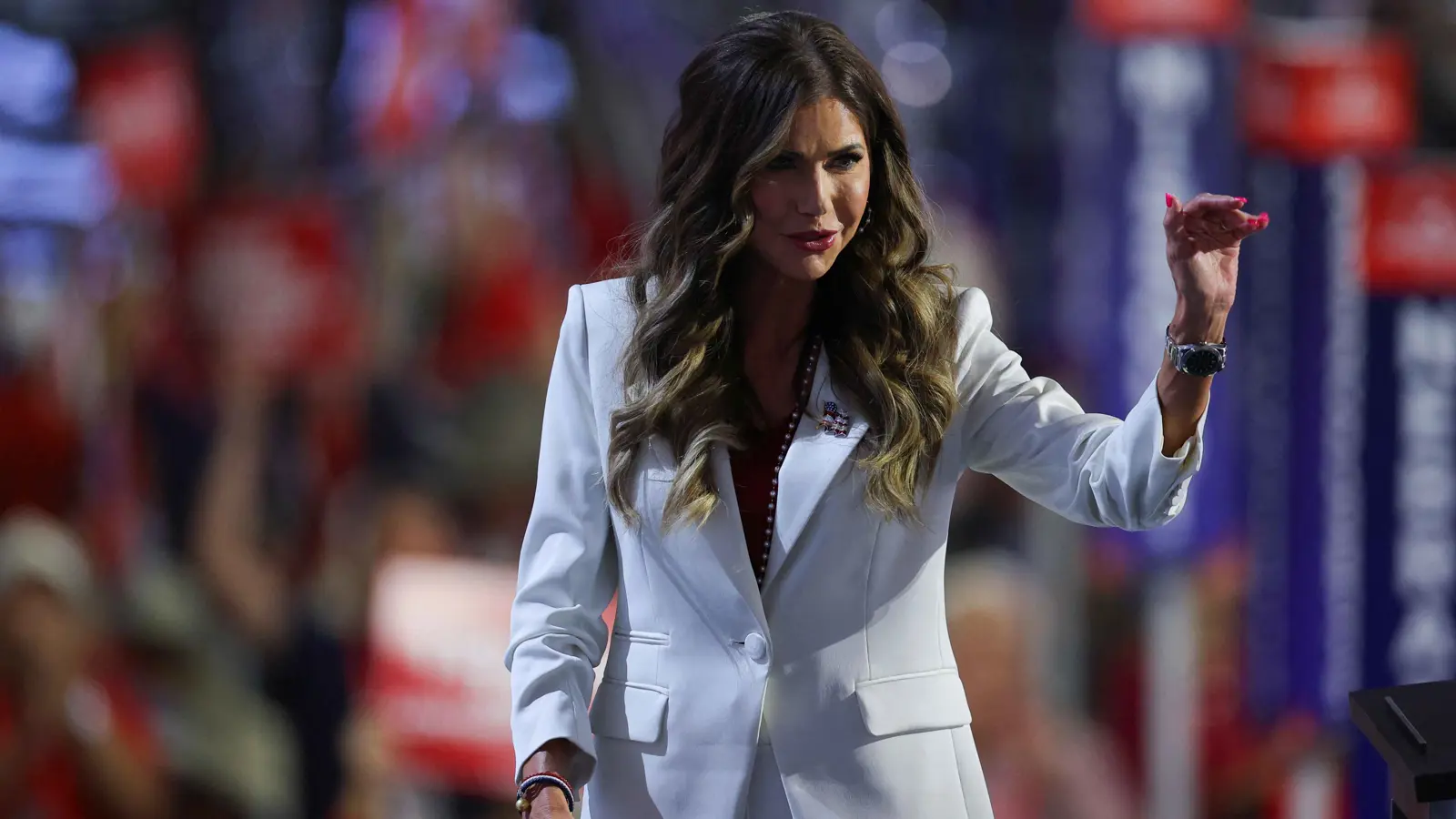 من "صقور" الهجرة.. ترامب يسمي كريستي نوم لتولي وزارة الأمن الداخلي