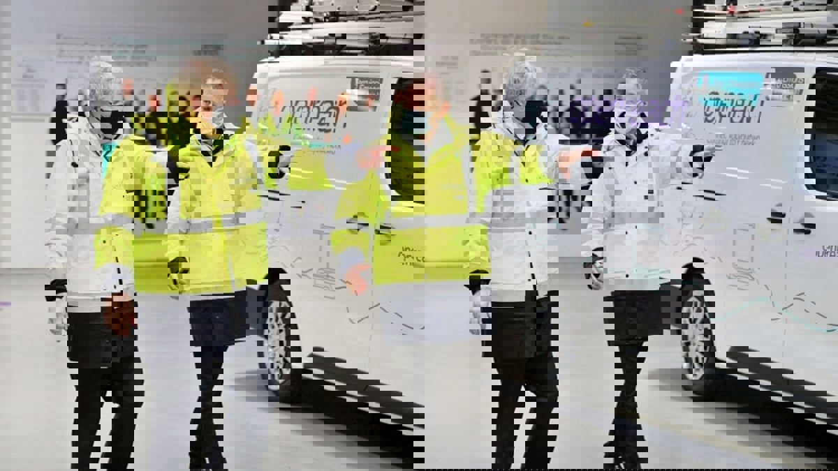 وزير فرنسي: لقاح كورونا الحالي من المفترض أن يقي من السلالة الجديدة