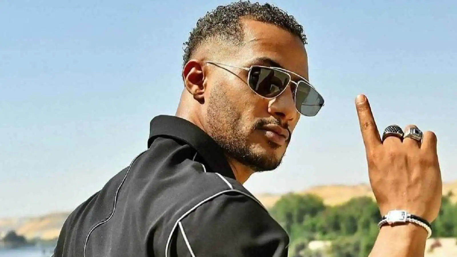 غضب مغربي يطيح بمحمد رمضان من حفل نهائي "الكان" (فيديو إرم)