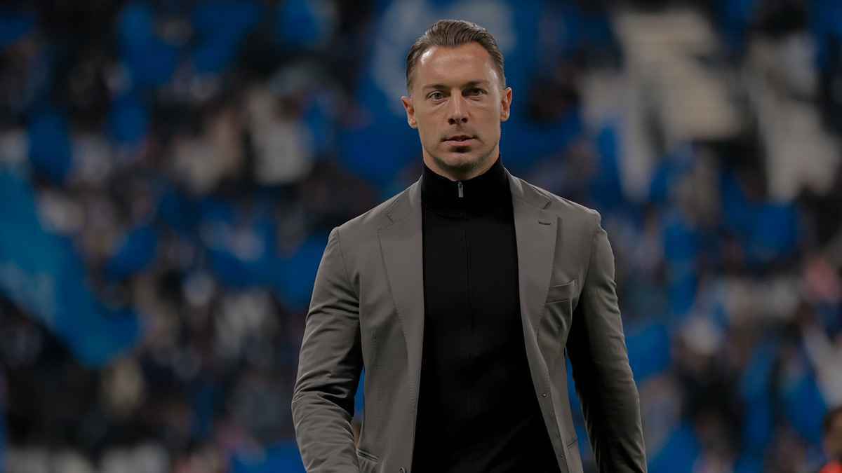 عرض مفاجئ يهدّد بقاء "يايسلة" مع الأهلي السعودي