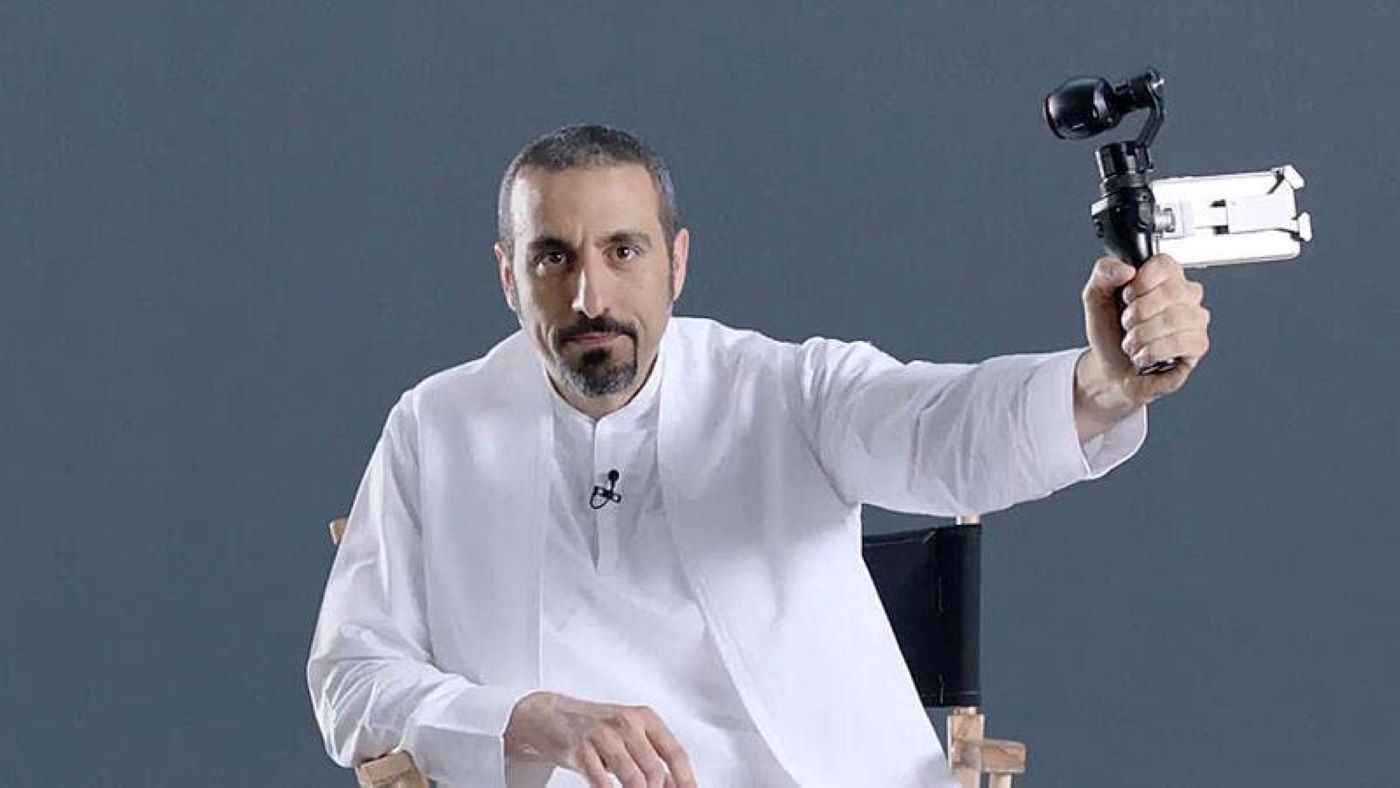 في حادثة نادرة.. برنامج رمضاني يشهد بكاءً جماعياً للمقدم والضيوف (فيديو)