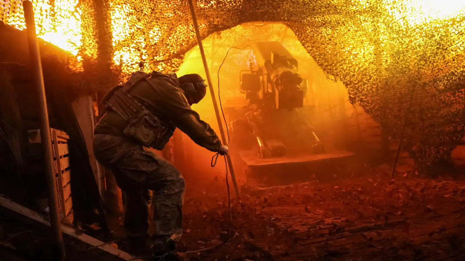 بإيعاز من بوتين.. القوات الروسية تتقدم في أوكرانيا عبر ميرنوهراد