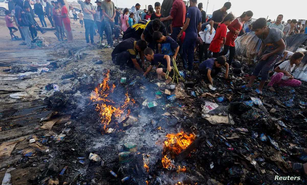 لوموند: صور تكشف تفاصيل جديدة عن القصف الإسرائيلي لمخيم النازحين في رفح‎