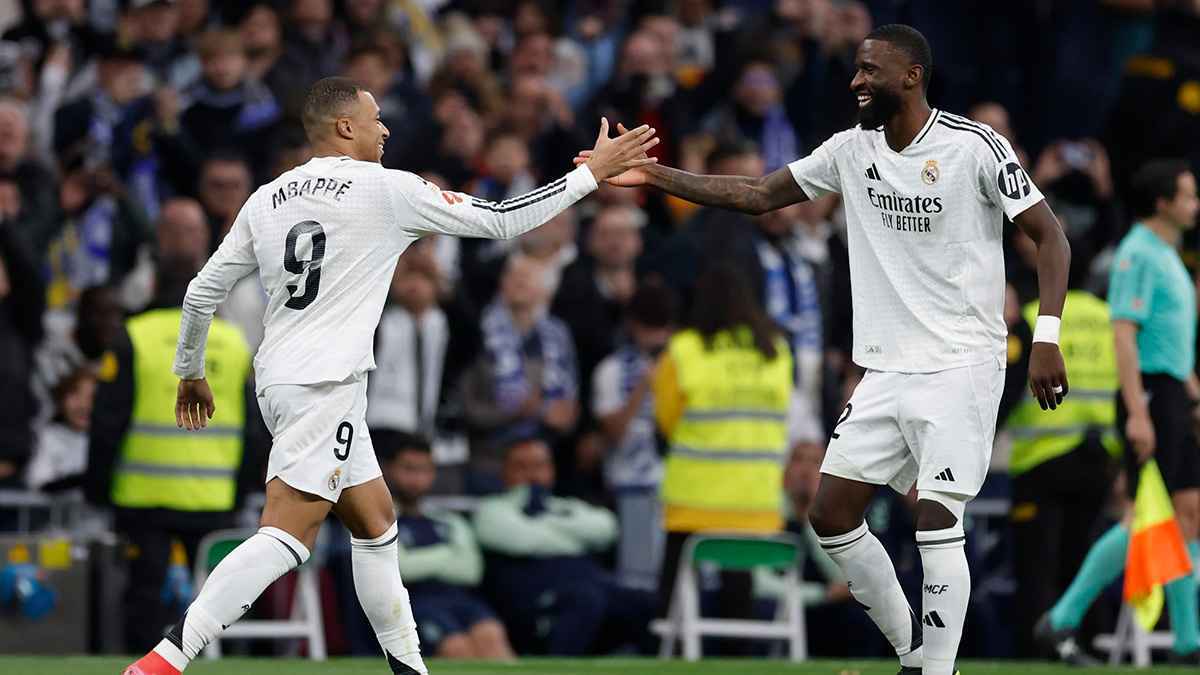 أغرب رد فعل.. تصرف مثير من روديغر مع حاملة الراية (فيديو)