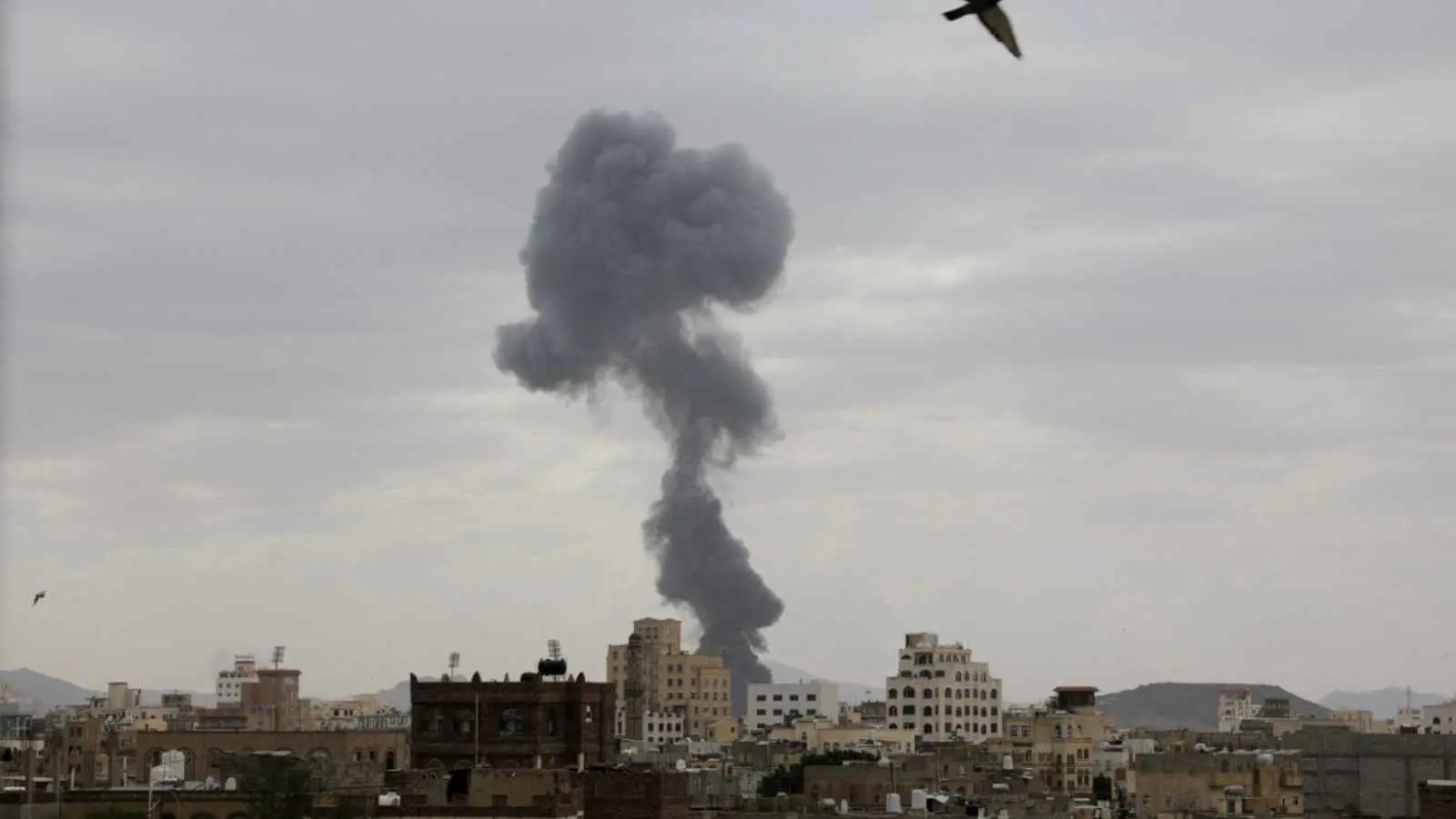 "مدينة النمل".. ما هدف إسرائيل القادم بعد ميناء الحديدة ومطار صنعاء؟