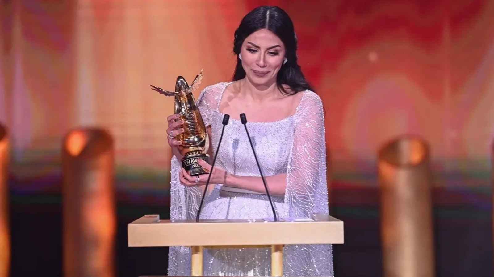 إلهام علي تعلق على تتويجها بجائزة "أفضل ممثلة في آسيا"