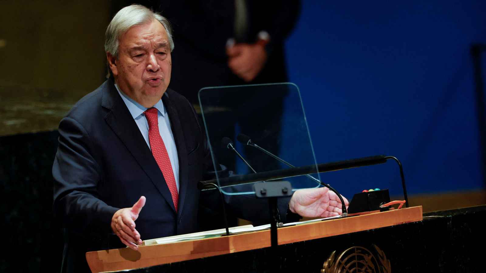 "دورة التصعيد المروعة".. غوتيريش يدين هجوم طهران على إسرائيل