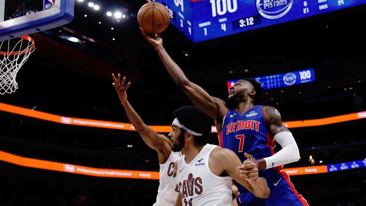 NBA.. ميتشيل يقود انتفاضة كليفلاند في الفوز على بيستونز بدوري السلة الأمريكي 