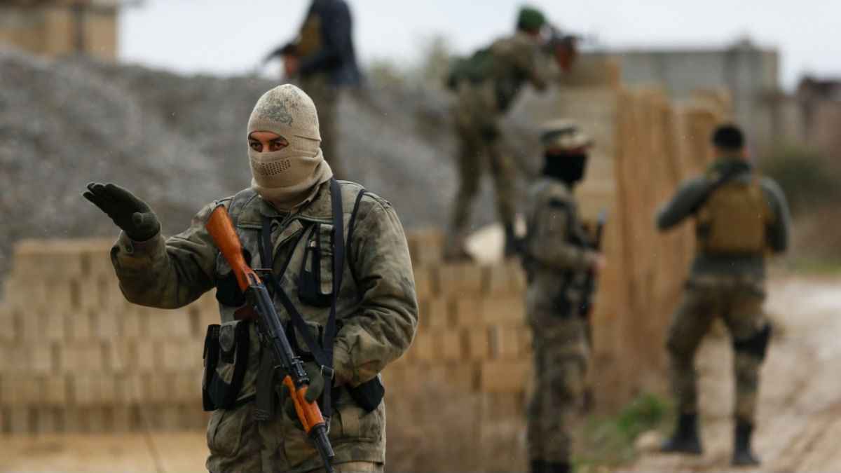 أنباء عن اشتباكات داخل حي حلب الجديدة