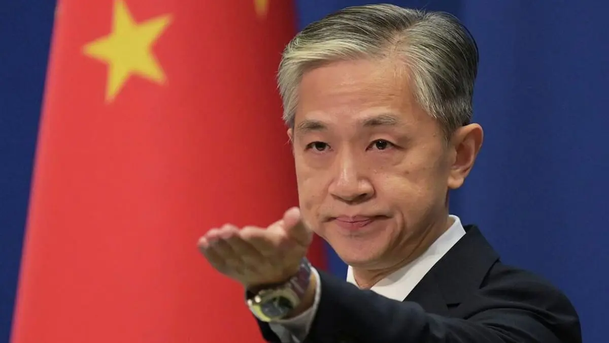 بكين تفرض قيودا على تأشيرات دخول مسؤولين أمريكيين