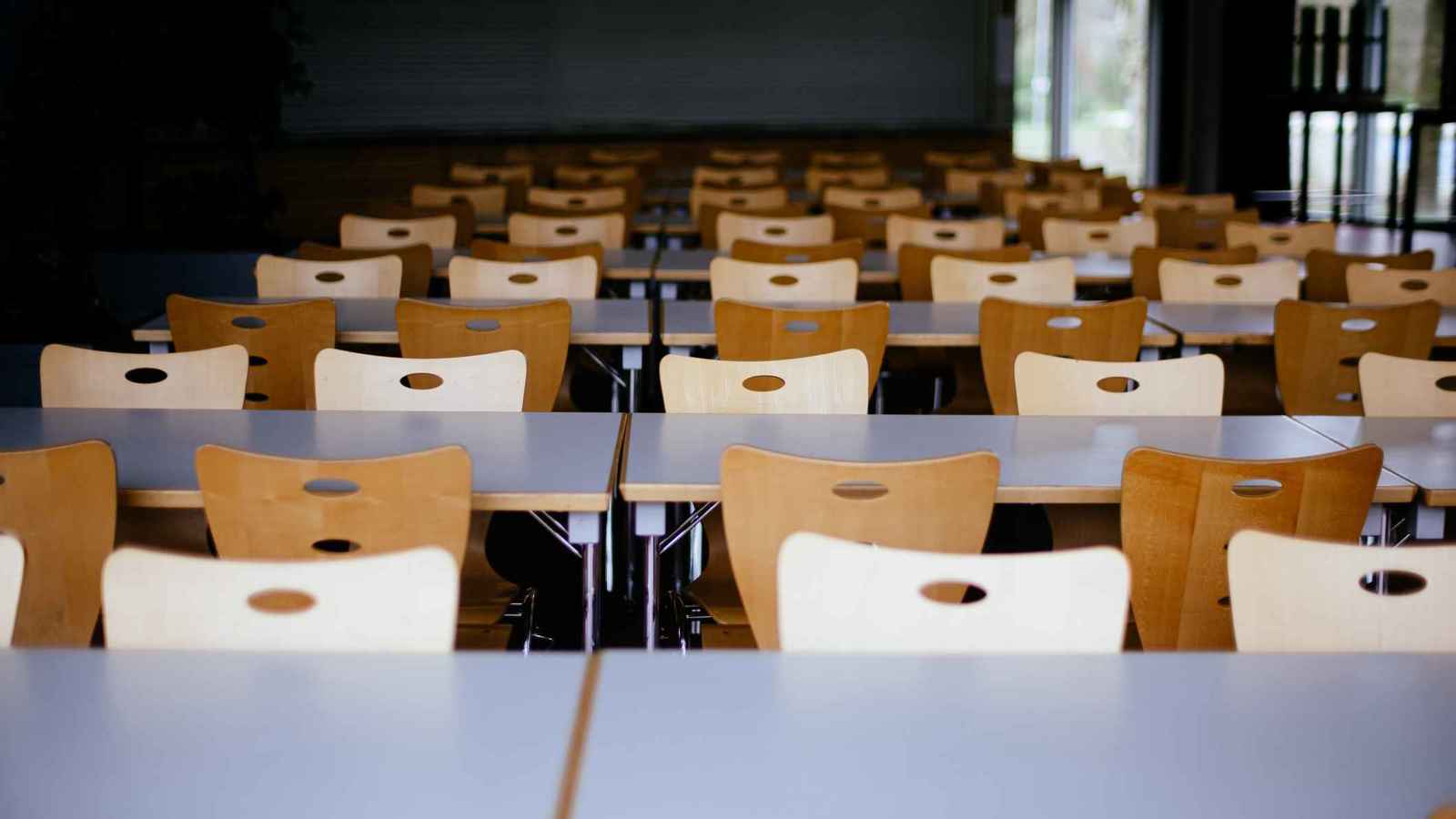 مدارس ألمانيا تفرض غرامة مالية على الطلبة المتأخرين