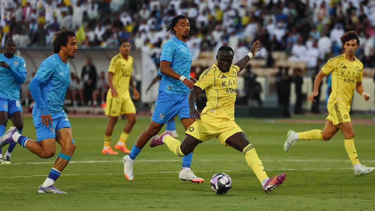 النصر يتخطى نيوم ويعزز صدارة الدوري السعودي (فيديو)