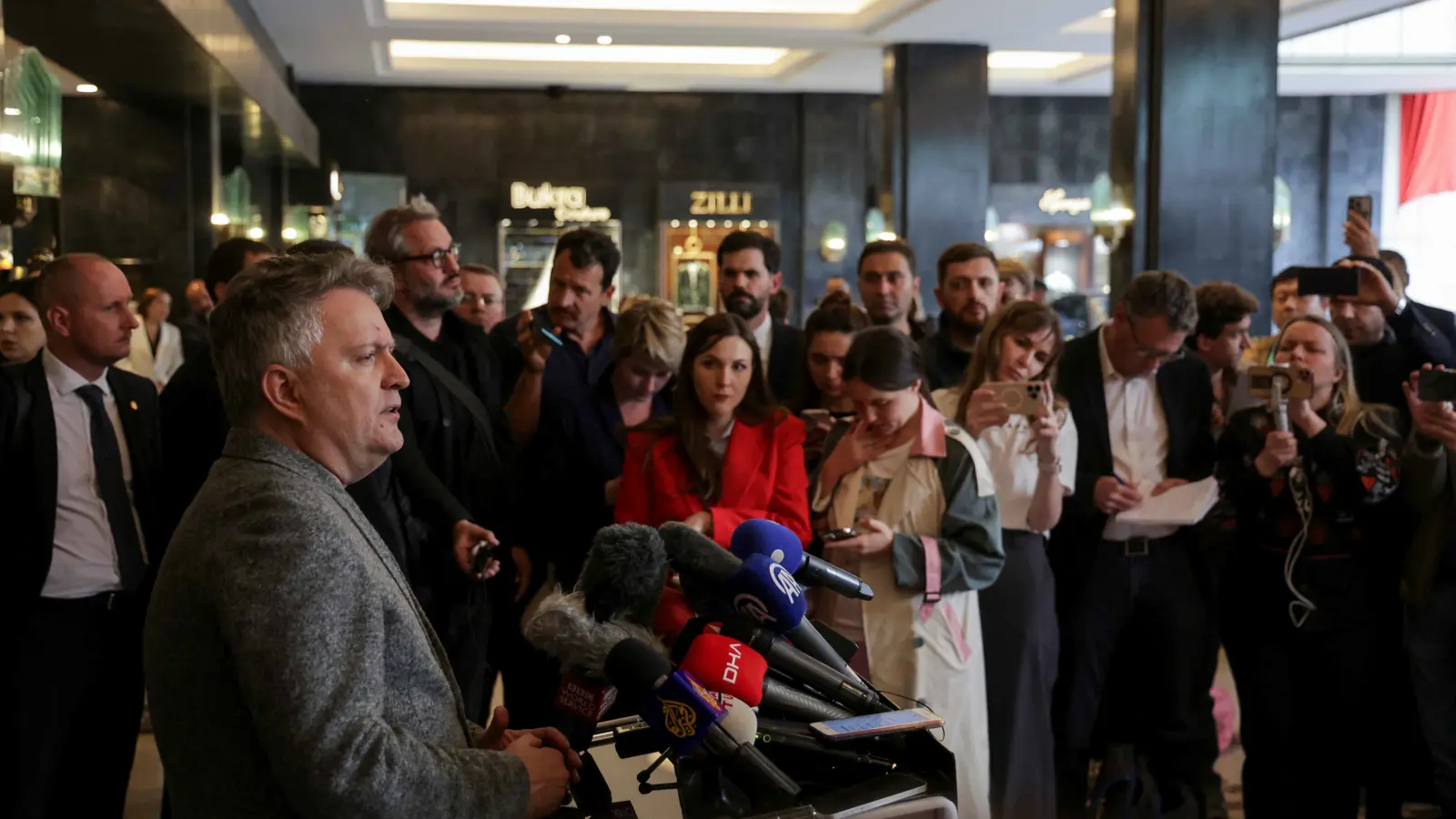 "تنازلات مؤلمة".. مسؤول أوكراني يكشف عن مطالب روسيا في محادثات إسطنبول