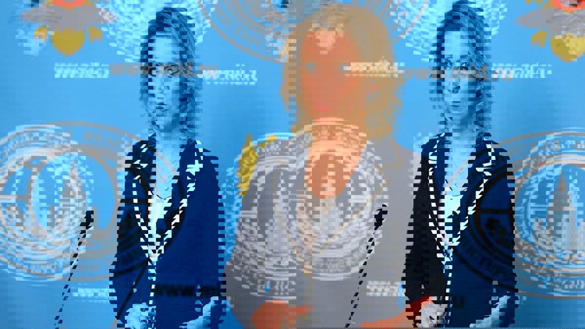 روسيا تستدعي سفير بريطانيا بعد اختراق "مدمرة" لمياهها