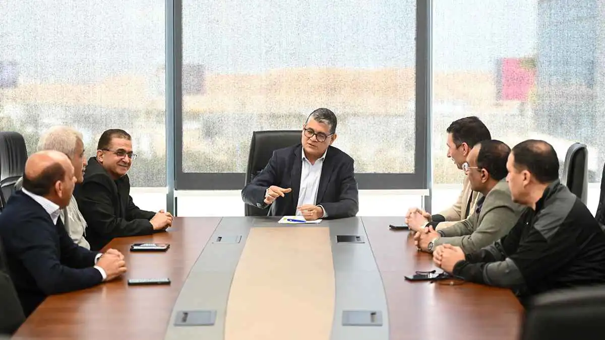 بعد الأخطاء التحكيمية الأخيرة.. حسم مصير رئيس لجنة الحكام في مصر