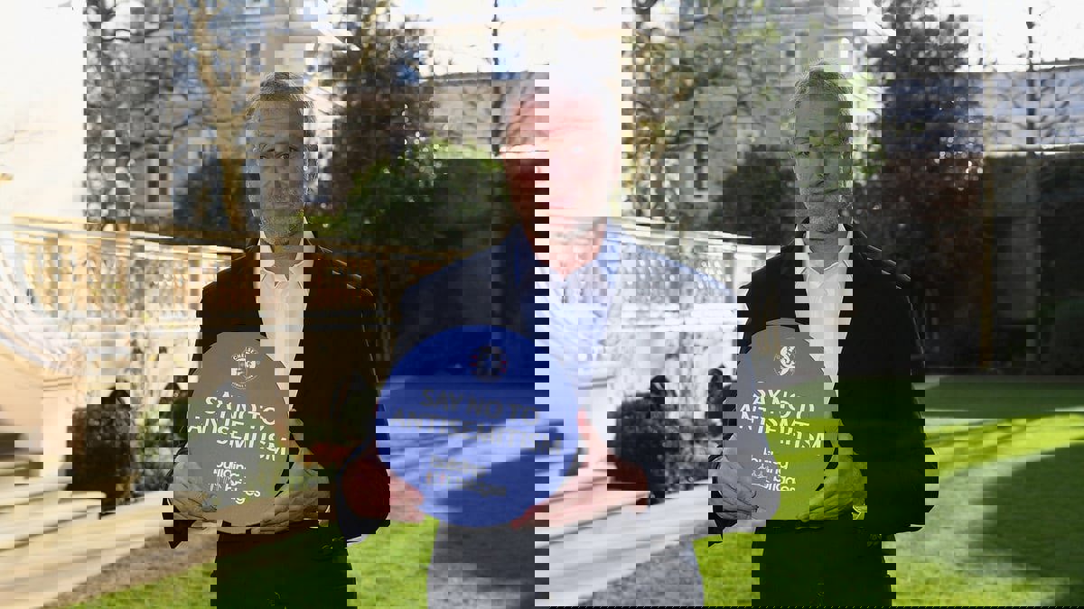 الروسي رومان أبراموفيتش مالك تشيلسي "المُعاقب" يفكر في شراء ناد تركي