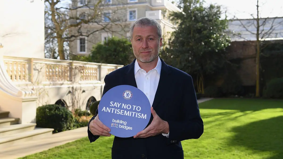 الروسي رومان أبراموفيتش مالك تشيلسي "المُعاقب" يفكر في شراء ناد تركي