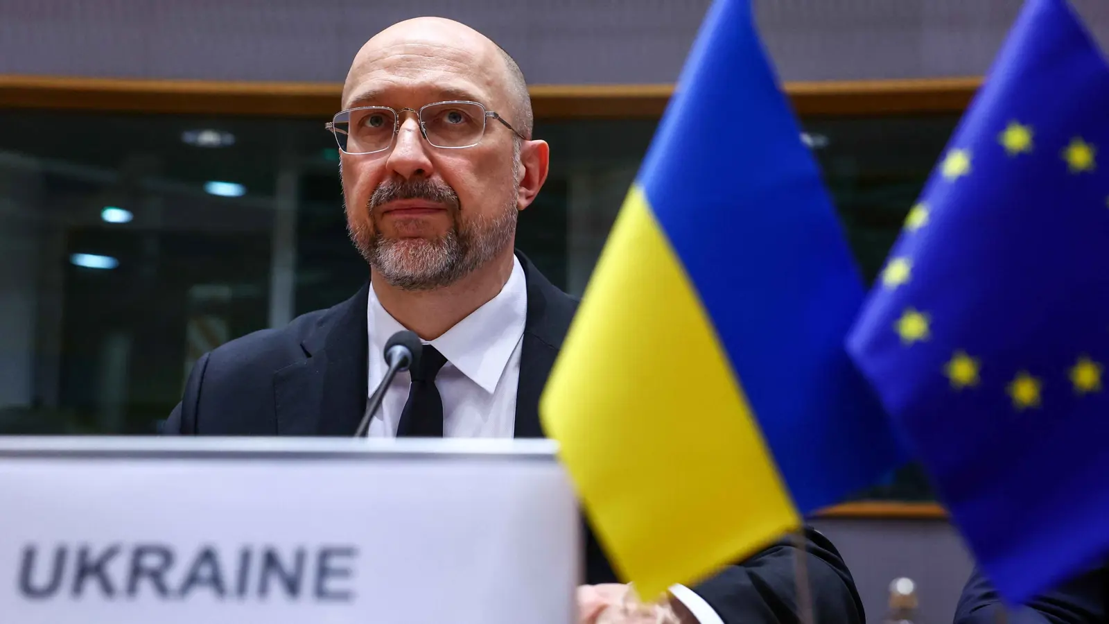 حددت "خطوطها الحمراء".. أوكرانيا تكشف عن تفاصيل جديدة بشأن صفقة المعادن