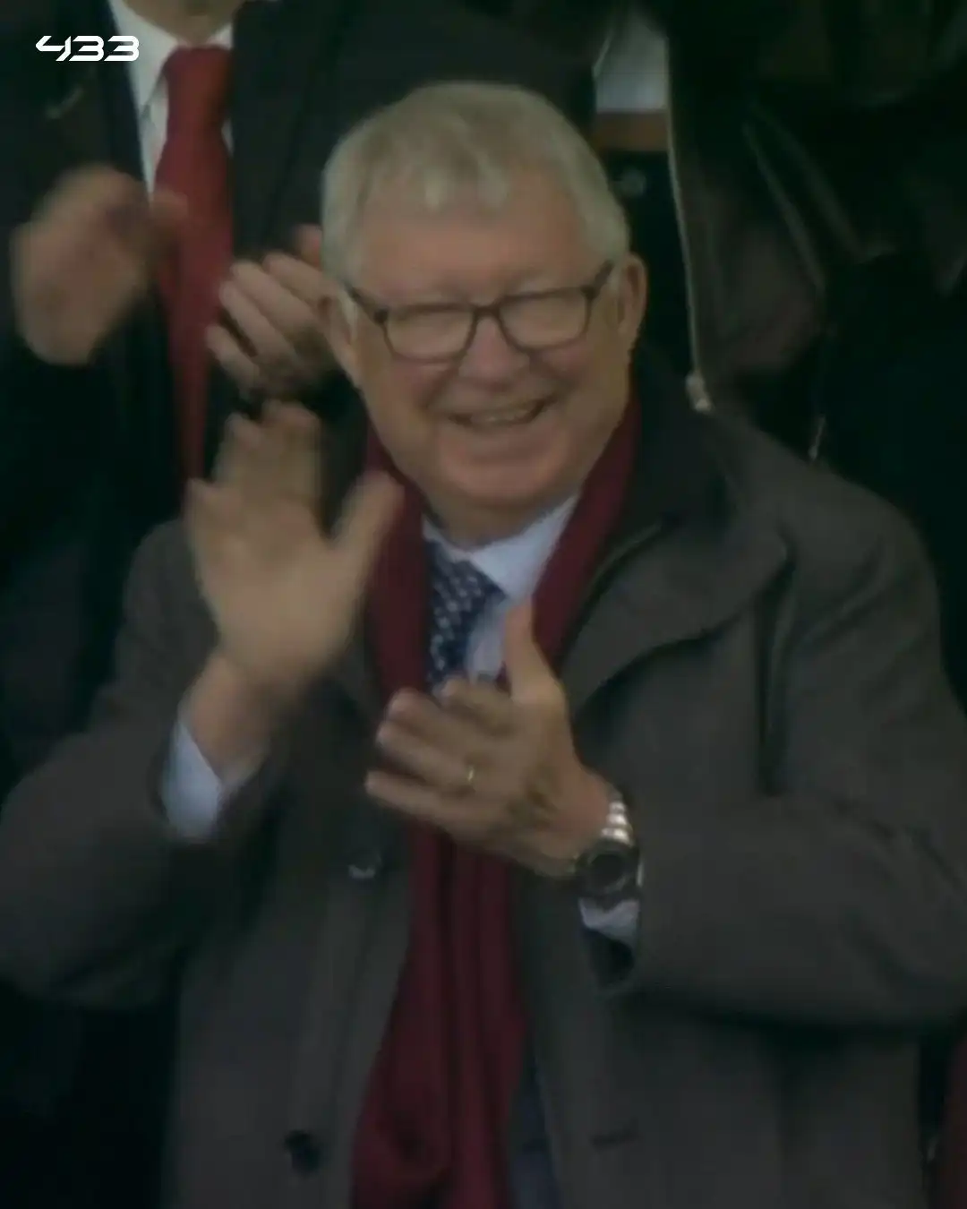 احتفال السير أليكس فيرغسون مدرب مانشستر يونايتد