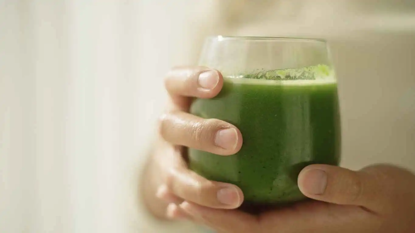 8 مشروبات تساعد في تقليل التوتر والقلق