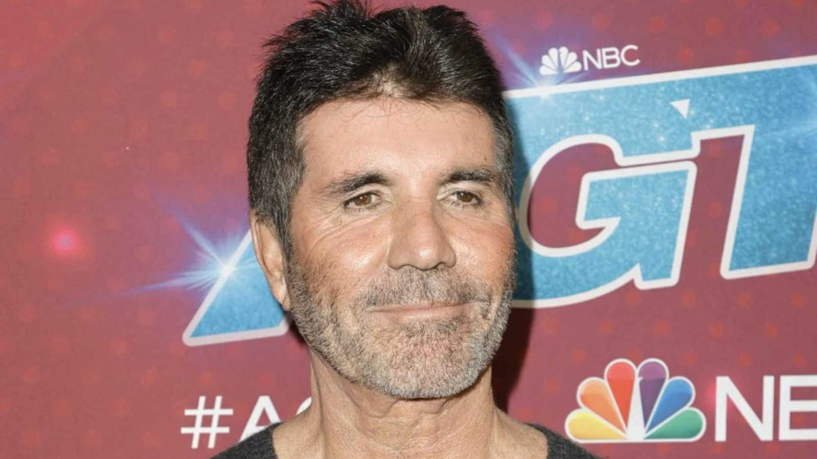 هل يتحمل المنتج سيمون كاول مسؤولية وفاة ليام باين؟